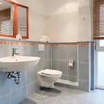 Vier Jahreszeiten Ferienhaus *